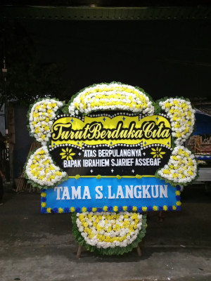 Papan Bunga Duka di Kuala Kencana